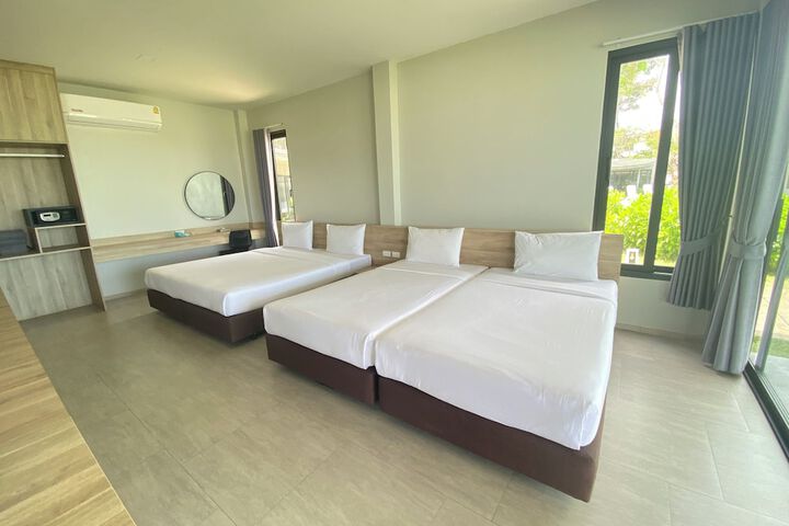 Room 16 of 66