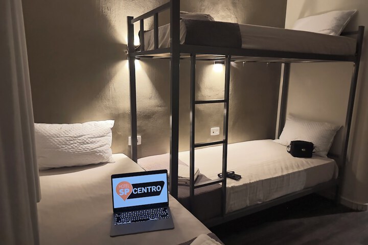 Room 13 of 43