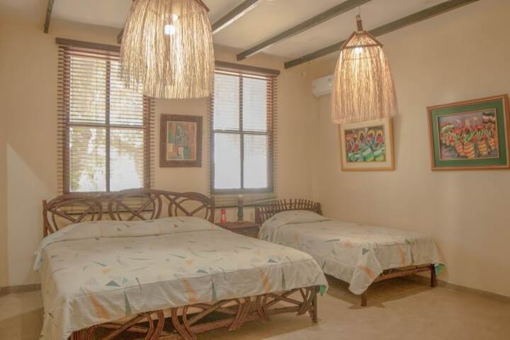 Room 3 of 10
