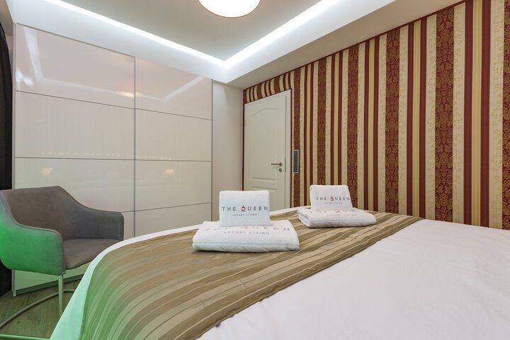 Room 123 of 645
