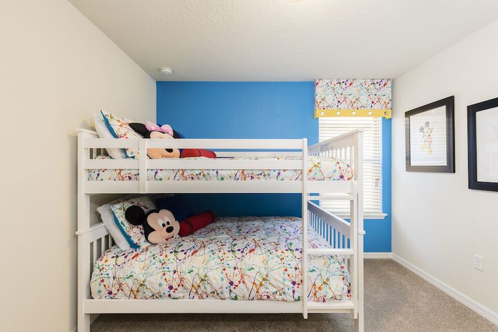 Room 7 of 35
