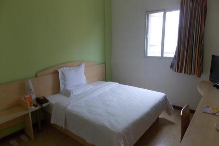 7 Days Inn Chengdu Railway North Station