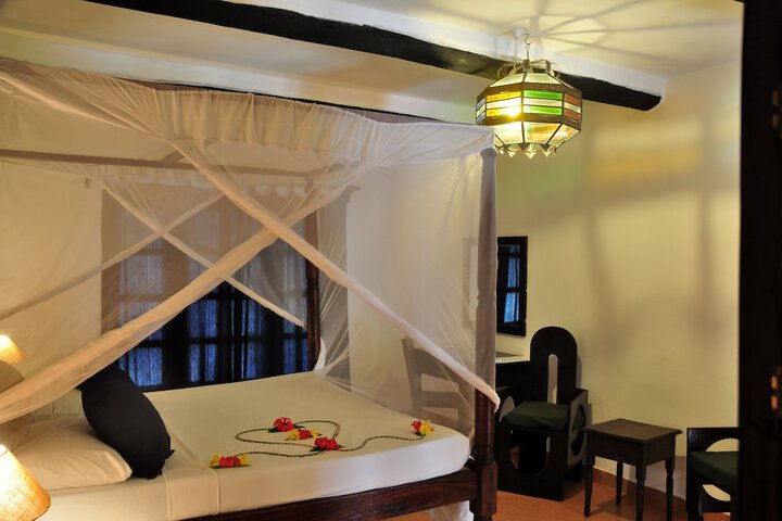Room 4 of 35