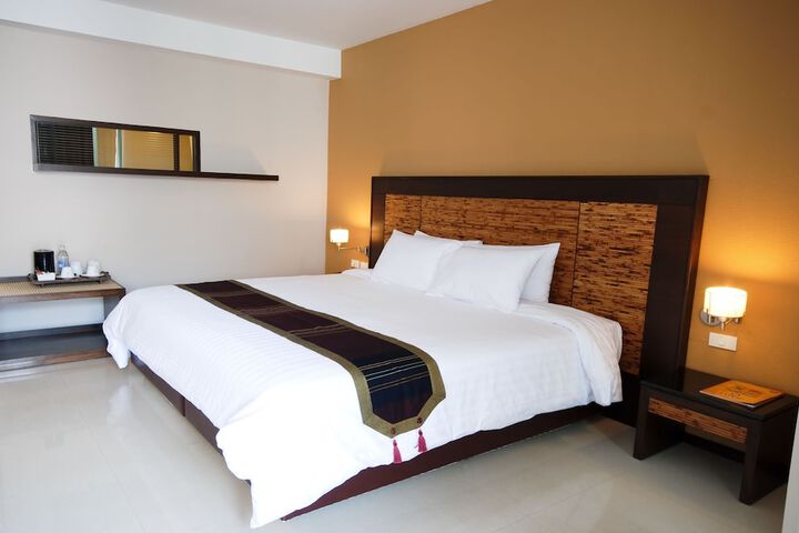 Room 17 of 175