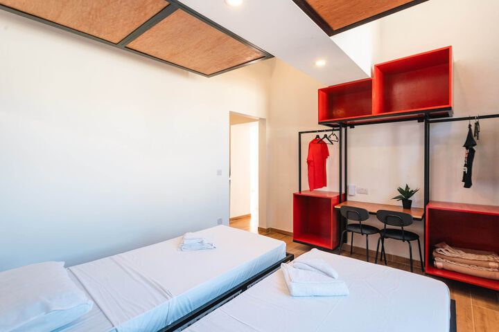 Room 6 of 59