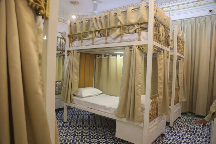 Room 3 of 15
