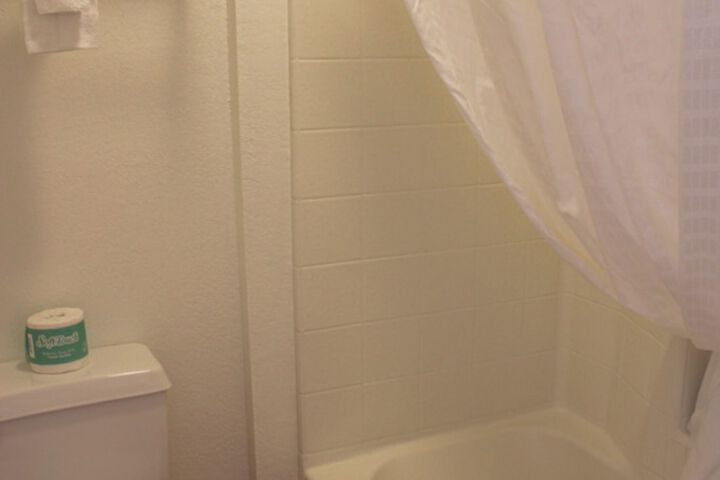 Standard Double Bed (5 of 6)
