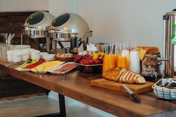 Breakfast/Coffee Service 39 of 62