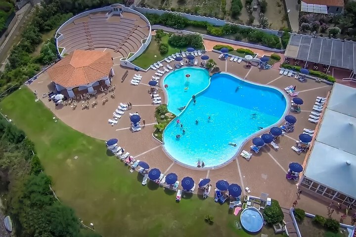 Hotel 60 of 64