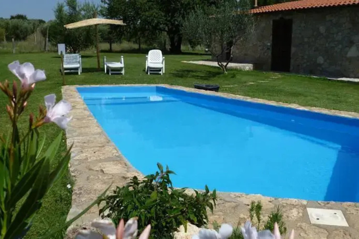 Pool 2 of 10