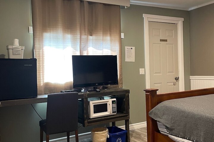 Room 50 of 73