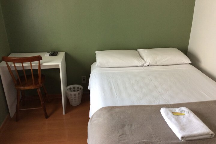 Room 8 of 39