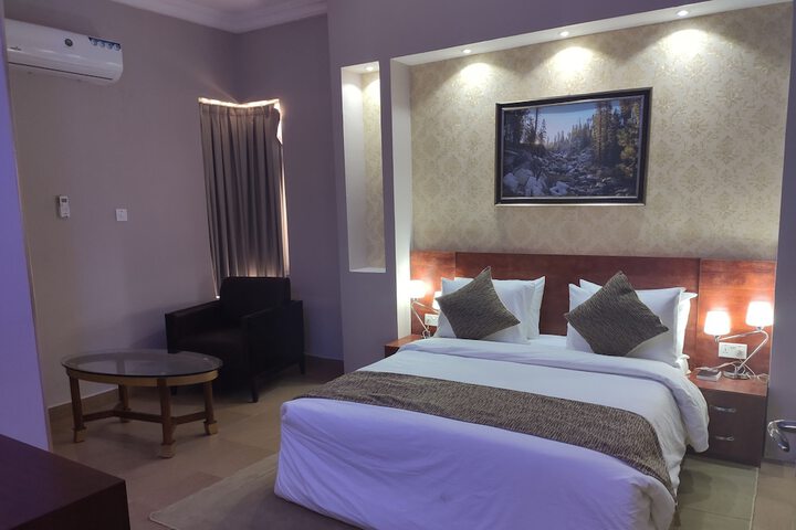 Room 7 of 23