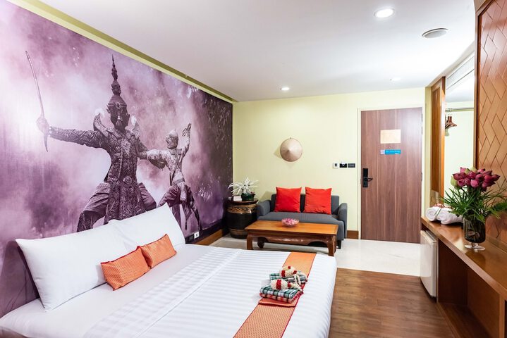 Room 10 of 62