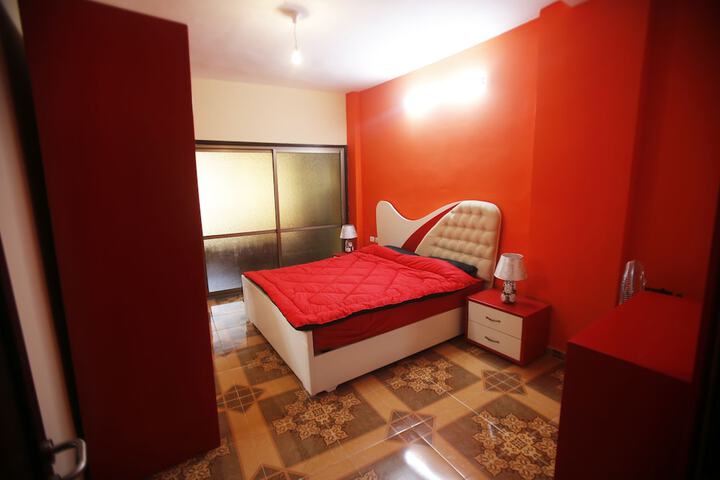 Room 9 of 26