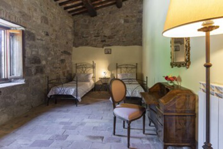 Room 18 of 20
