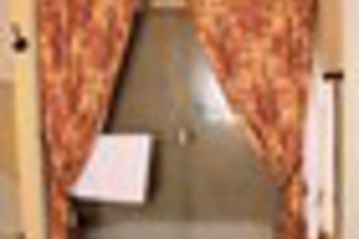 Room 50 of 123