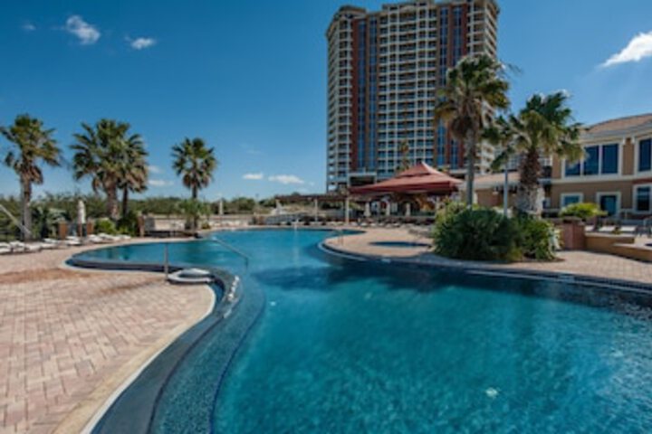 Exterior of Portofino by Pensacola Beach Getaways