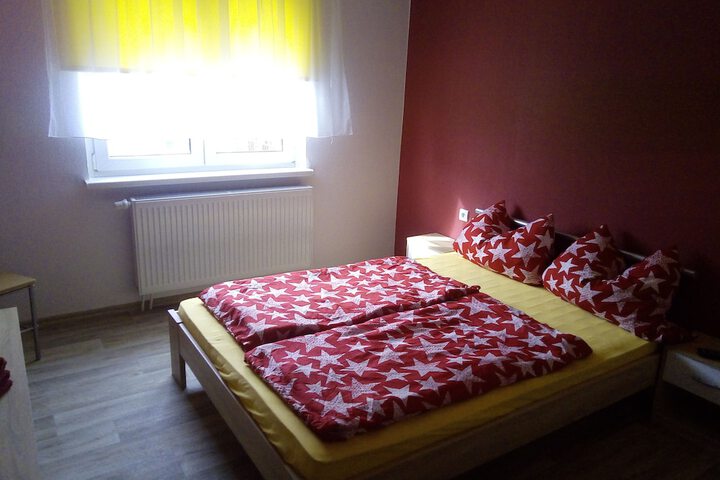 Room 8 of 60