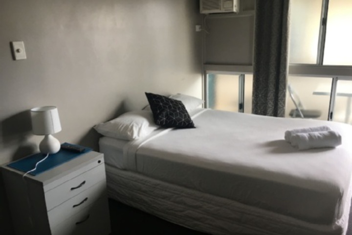Room 72 of 108