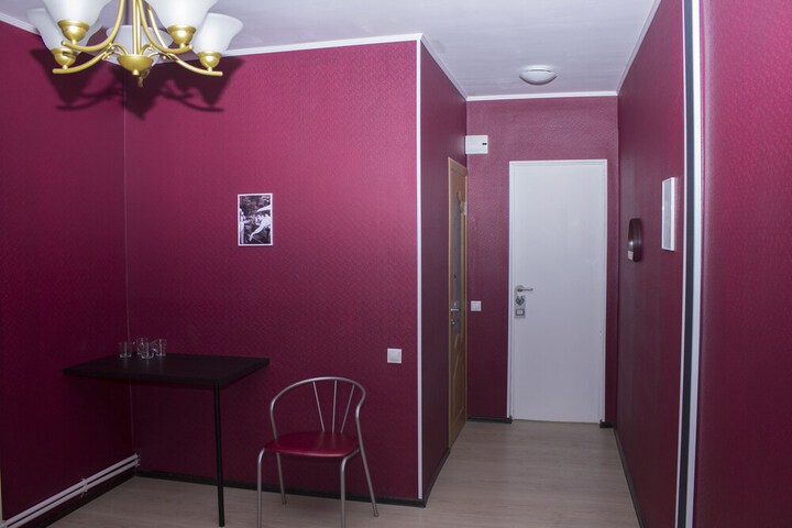 Room 19 of 38