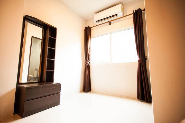 Room 6 of 46