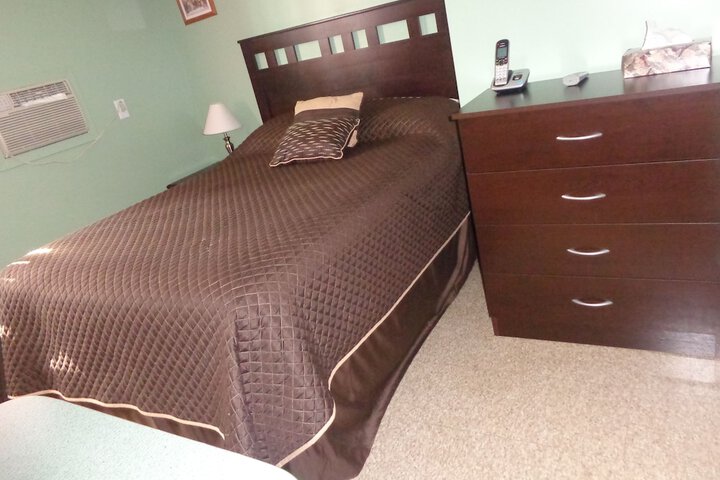 Room 10 of 42
