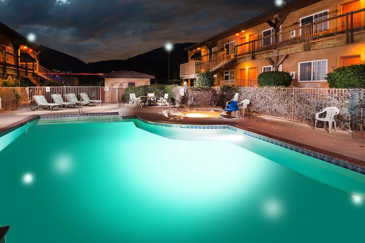 Pool 13 of 15