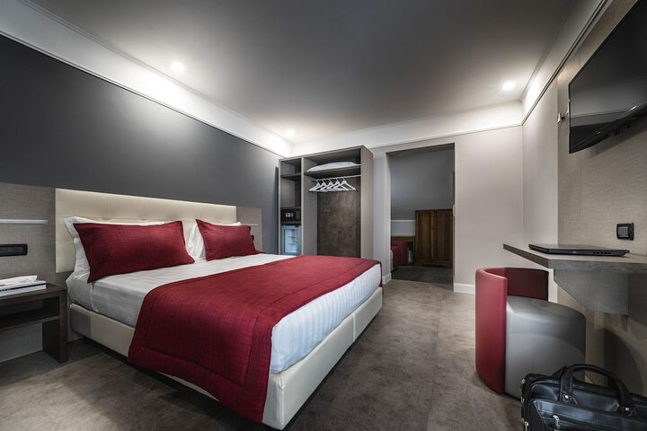 Room 18 of 36