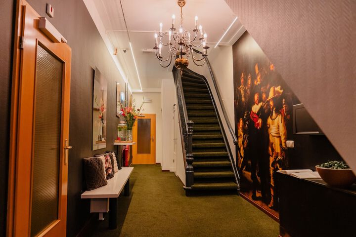 Entrance & Lobby