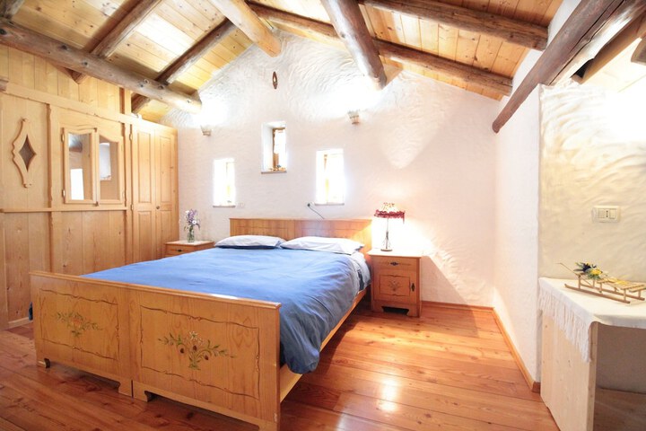 Room 7 of 39