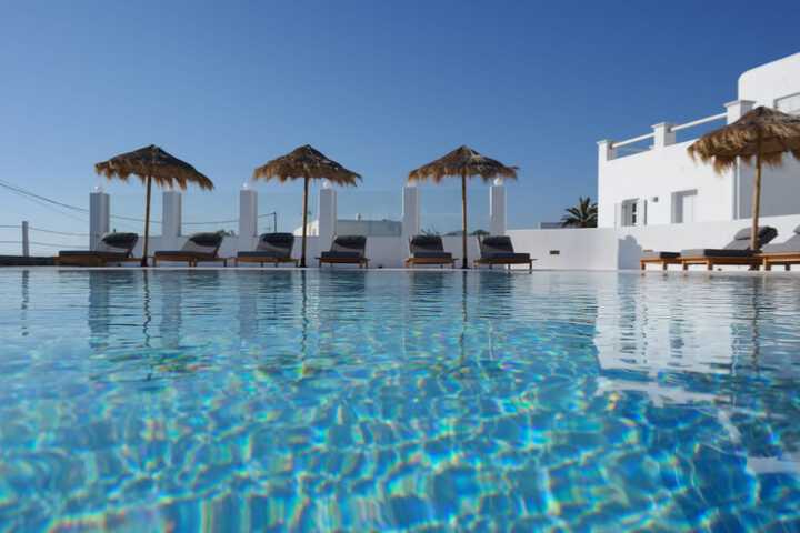 Pool Hotel