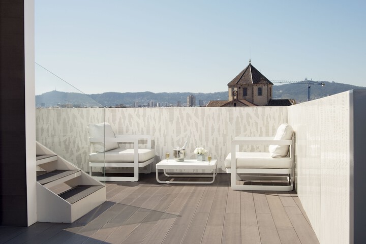 Sundeck 51 of 53