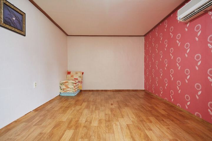 Room 38 of 82