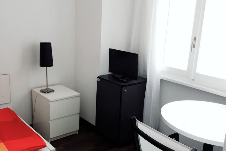 Room 32 of 116