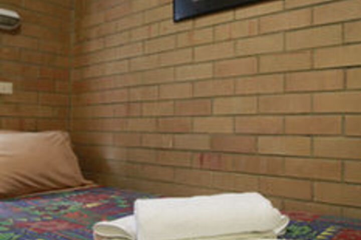 Room 10 of 20