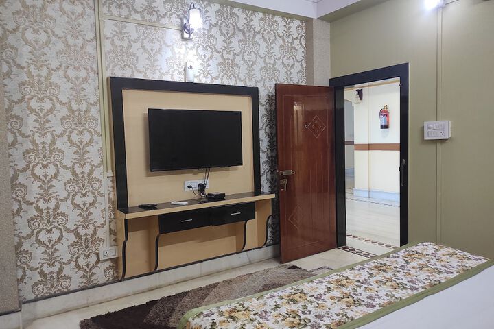 Room 16 of 55