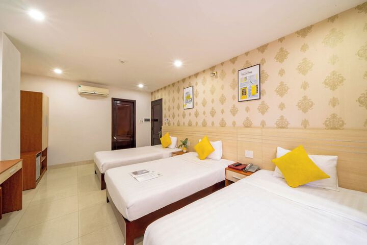 Room 44 of 82
