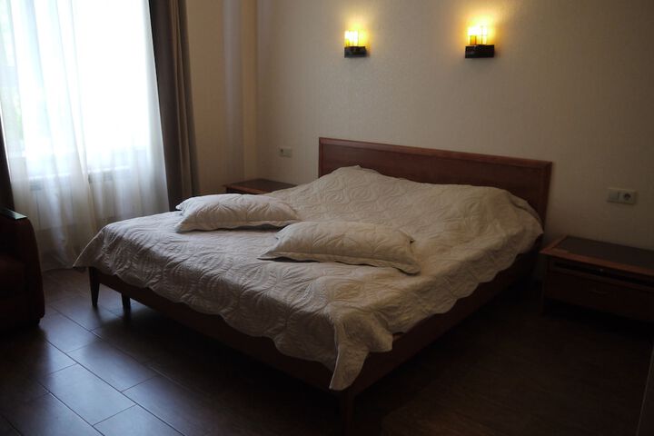 Room 21 of 42