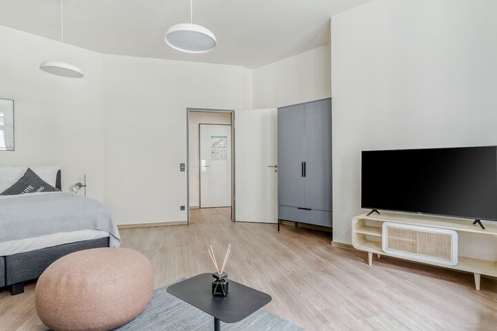 Room 43 of 73
