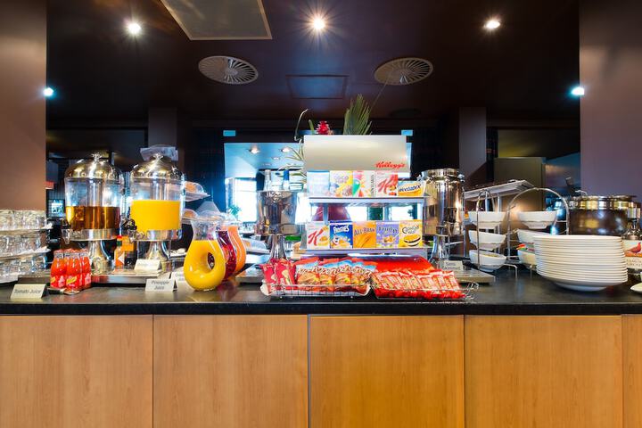 Breakfast/Coffee Service 62 of 99