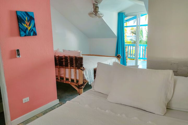 Room 18 of 127
