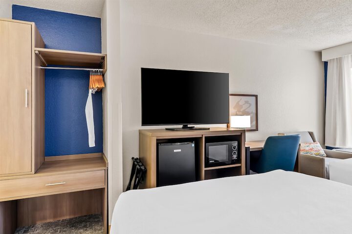 Room 22 of 51