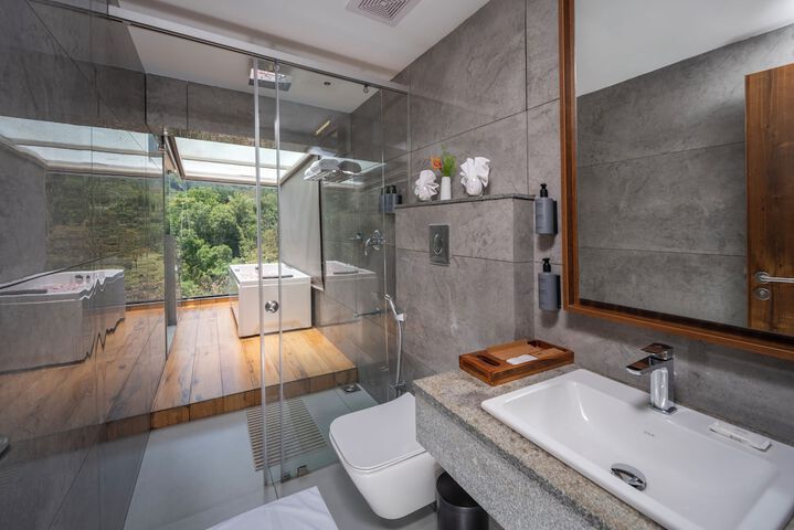 Clean Restrooms