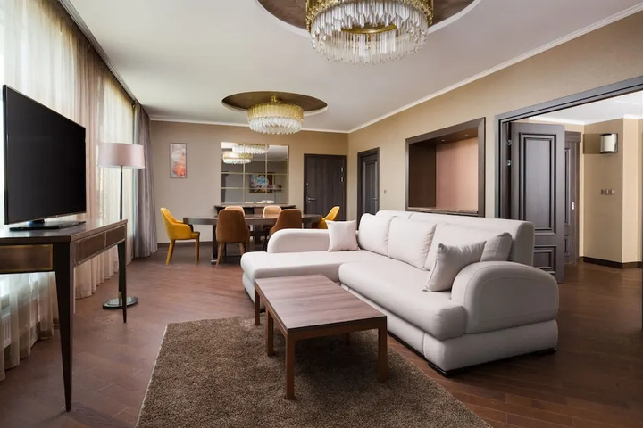 hotel_rooms