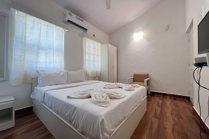 Room 6 of 53