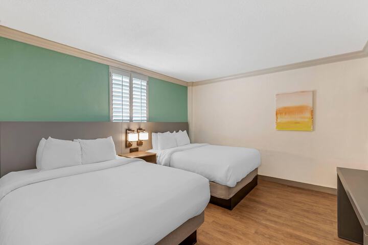 Room 9 of 55