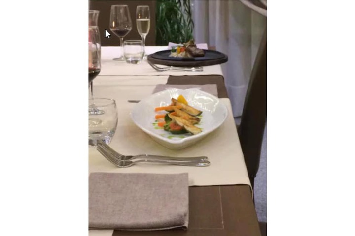 Dining 60 of 73