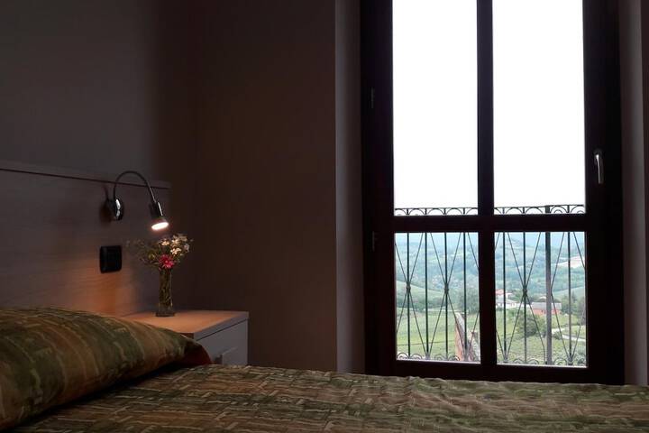 Room 10 of 35