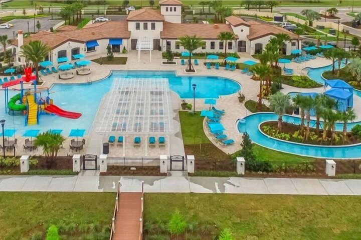 Pool 17 of 27